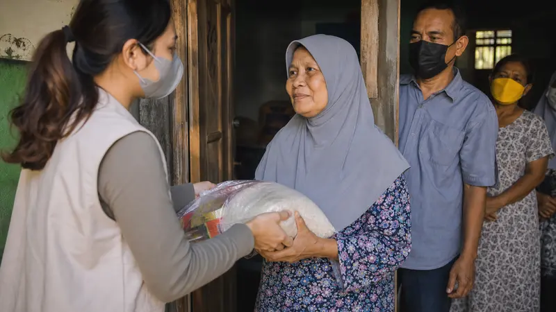 Indonesia Gantung Penyaluran Bantuan Sosial untuk 1,49 Juta Keluarga Karena Kasus Judi Online